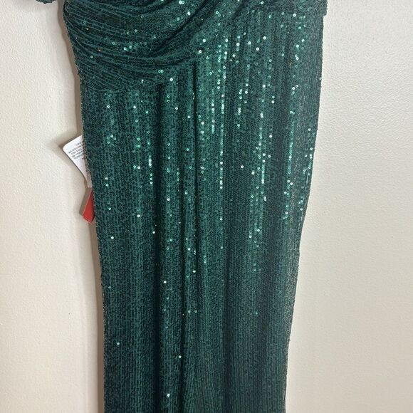 Ieena Mac Duggal 26988 - V-Neck Cowl Back Gown dress in emerald green size 8 - Picture 10 of 14